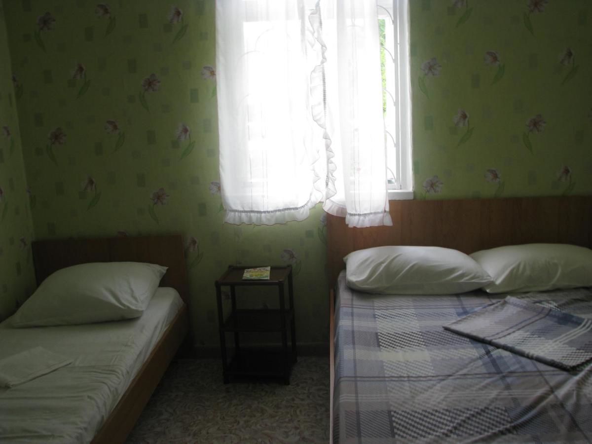 Гостевой дом Гостевой дом "МАТИС" Гагра